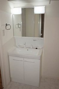 ＲＡＩＮＢＯＷ中島　Ｄ棟 D0111号-9