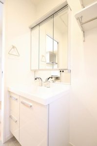 お問合せ番号：2004549-5