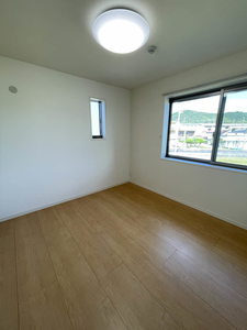 シャーメゾン宇多津　Ｄ棟 201号-4