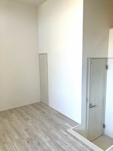 ａｌｐｈａ・ＴＨＥ・ＴＥＲＲＡＣＥ　駅南通り A0205号-3