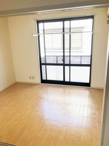 ピアット B棟 B0201号-4