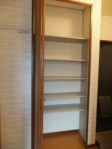 サン・シュライン W棟 W0102号-7