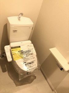 メゾン ドマーニ東6丁目 302号-5