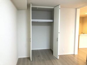 メゾン ドマーニ東6丁目 302号-6