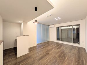 シャーメゾン上中野 A0305号-2