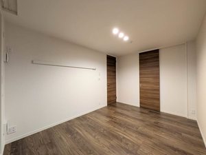 シャーメゾン上中野 A0305号-5