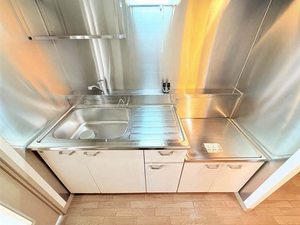 ロータス伏石 302号-2