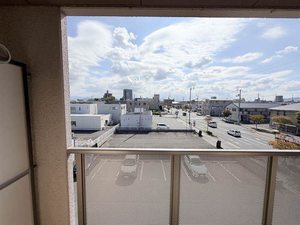 ロータス伏石 303号-12