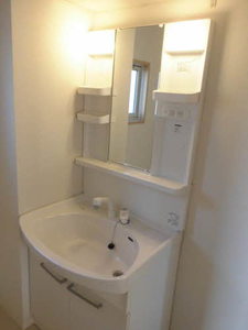 Ｒｉｖｅｒ　Ｃｏｕｒｔ　Ⅰ棟 A0101号-4