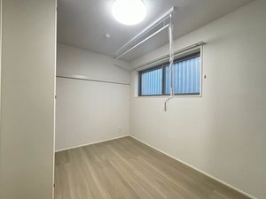 ロイヤルシャーメゾン栗林 101号-5