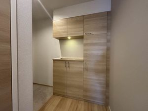 ロイヤルシャーメゾン栗林 301号-11