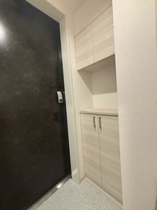 ロイヤルシャーメゾン栗林 303号-9