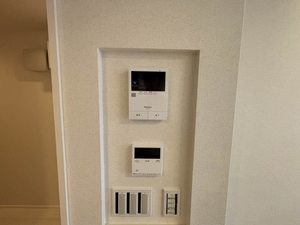 ロイヤルシャーメゾン栗林 303号-10