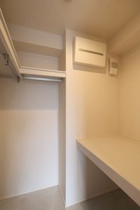 Crest Palace A0202号-8