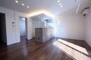 ファルコ鷹匠 201号-2