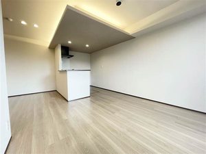 グローリーサンレジデンス 102号-2