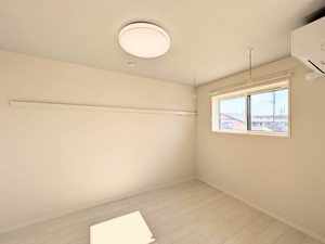 シャーメゾン　エリゼⅡ A0202号-4