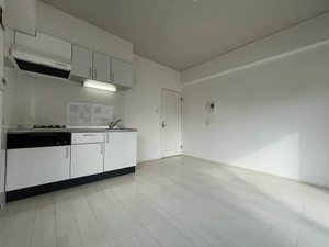 Gold Court 宝町 A0402号-4