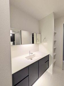 Ａｄｉｍｕ’ｓ　Ａｐｐｅａｒａｎｃｅ A0305号-5