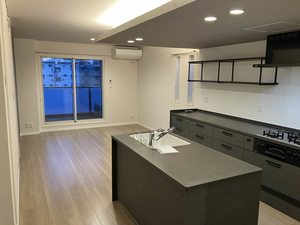 Yanagi Takasu A0302号-7