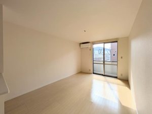 ラ・ヴィータ国富　弐番館 A0101号-3