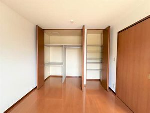 ヴィレッジ中陣 B棟 B0202号-5