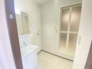 コスモタウン森岡　Ｃ棟 C0207号-8