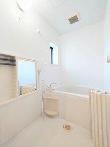 バリュージュローズ　Ｂ棟 B0102号-5