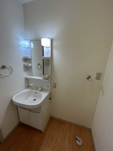 ディアス余戸 B棟 B0103号-3