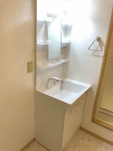 ブランシェ ヤマト A棟 A0201号-3