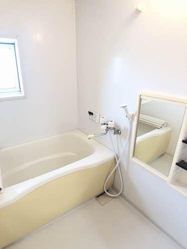 バリュージュ セントラル C棟 C0202号-4