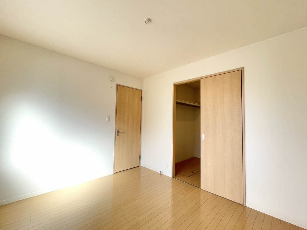 ShionⅡ A棟 A0102号-6