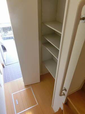 モンソレイユ B棟 B201号-4