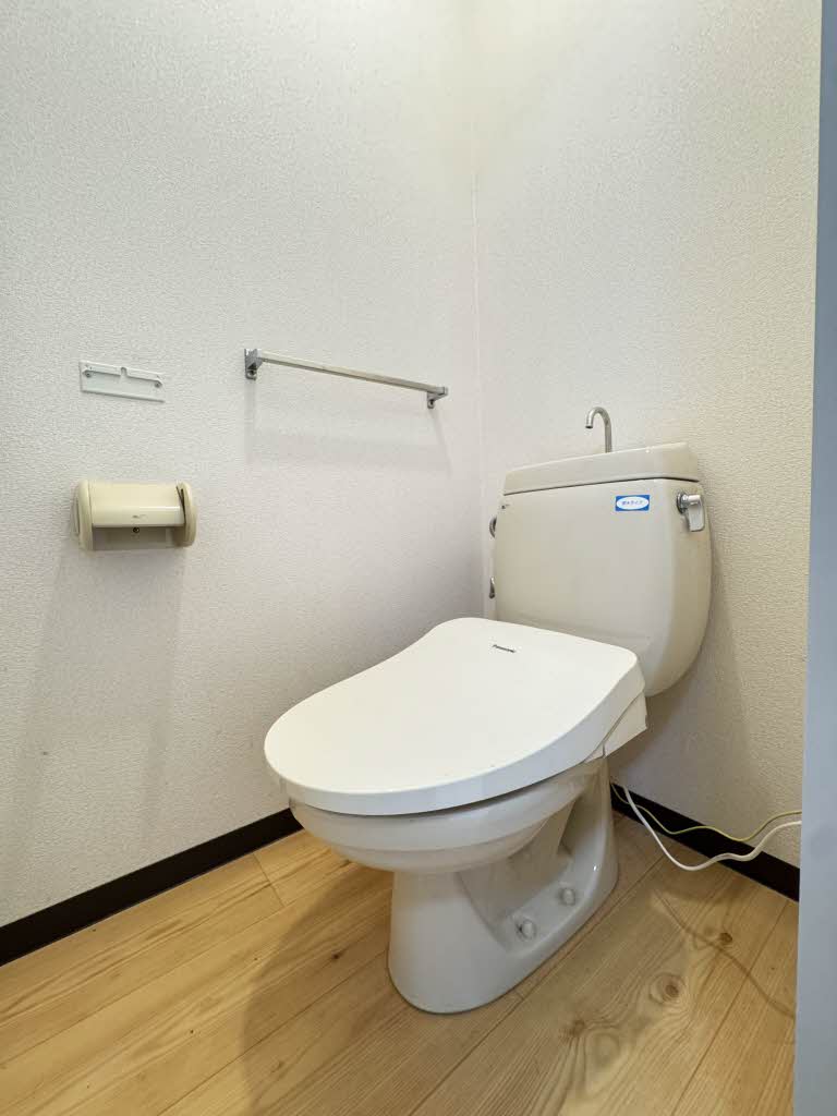 シャーメゾンサンフラワー 101号-3