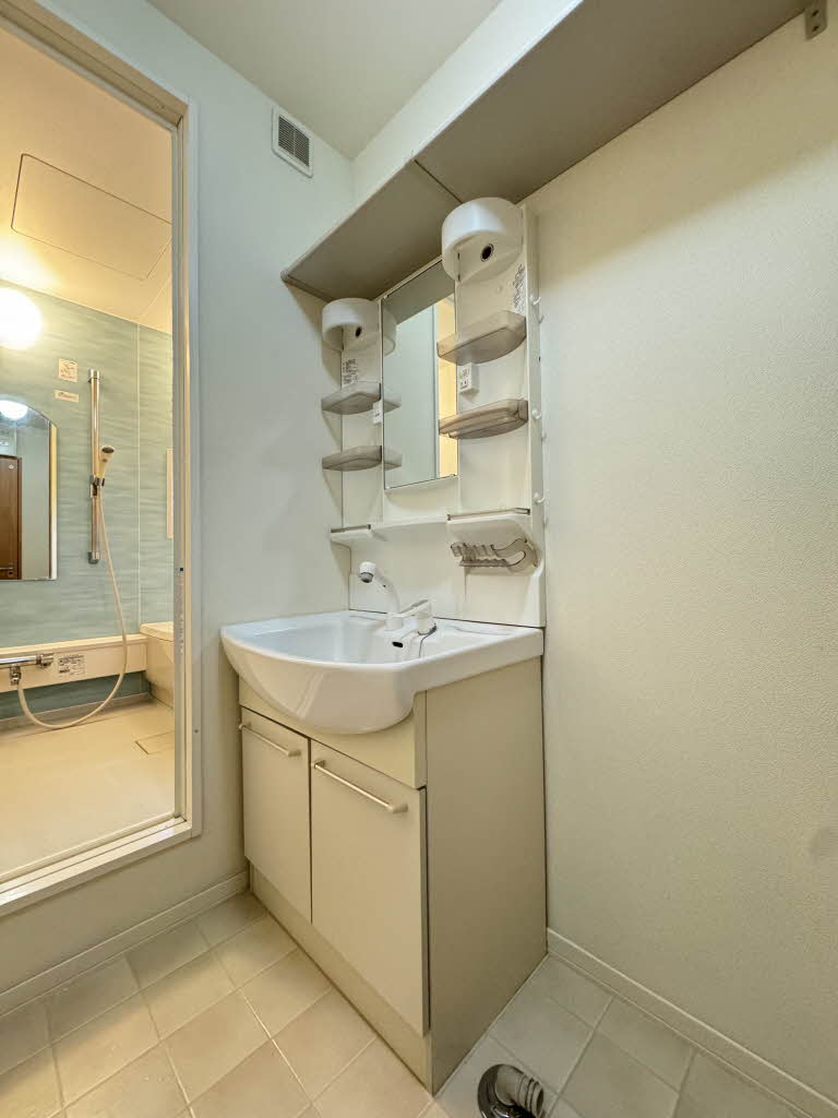 ヴィラロトス　Ｂ棟 B0202号-4