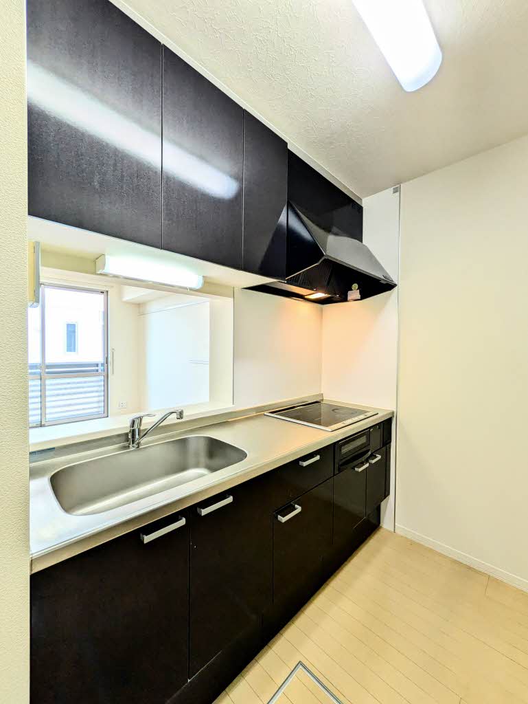 シャーメゾンELAN B棟 B0103号-4