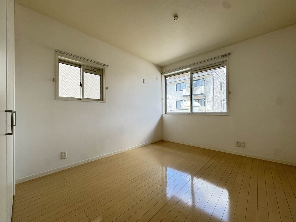 フェザンレーヴ　Ｂ棟 B102号-8