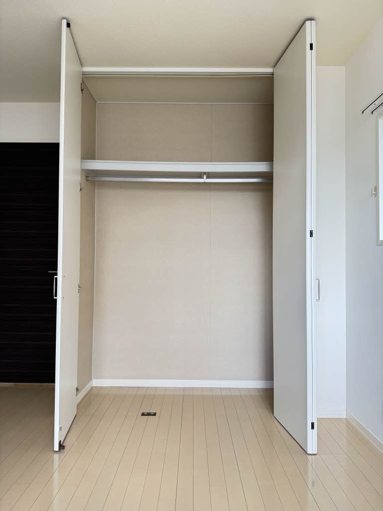 フェザンレーヴ　Ｂ棟 B102号-13