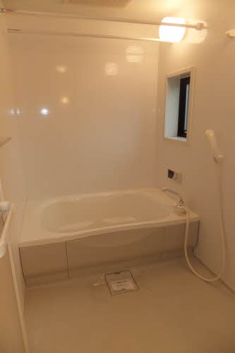 パールハイツ E棟 E0101号-8