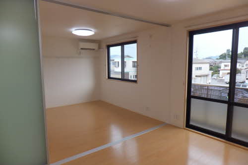 パールハイツ E棟 E0101号-14