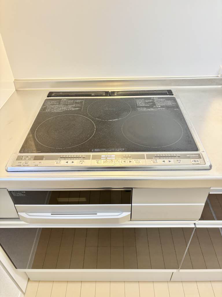 アッヴェニーレ A棟 A0102号-4