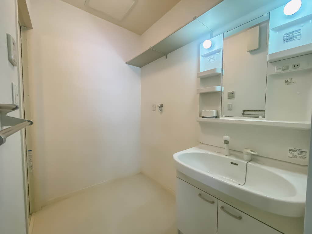 グランドメゾン水呑　Ｂ棟 B201号-4