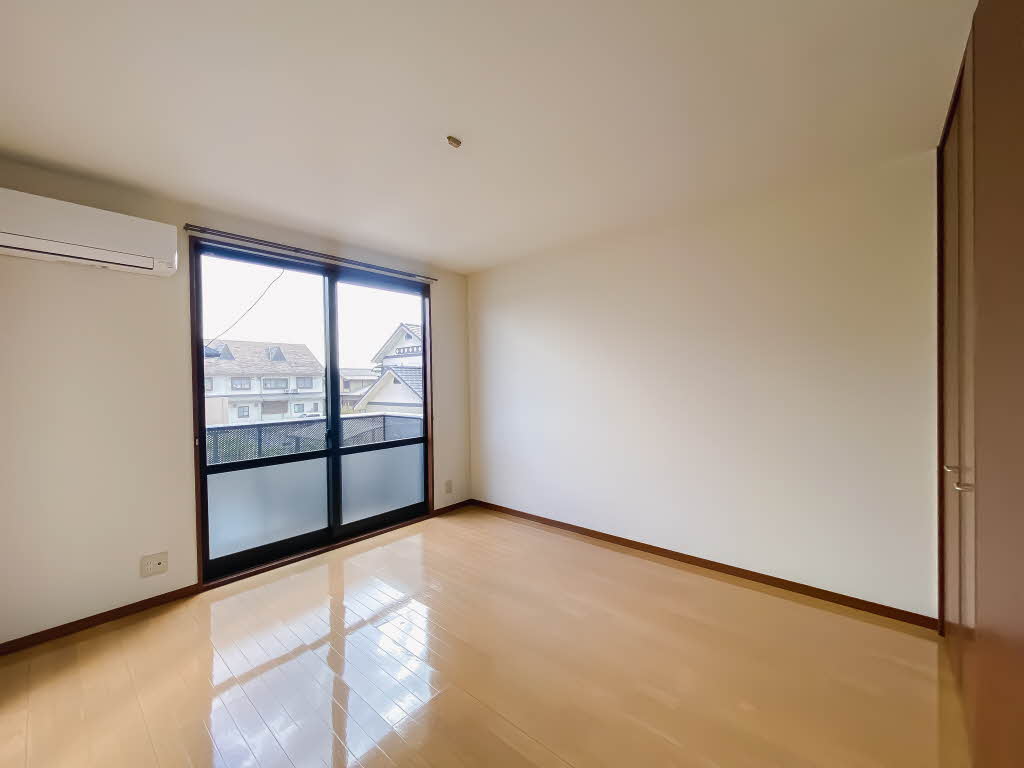 ドミール多治米 B棟 B202号-2