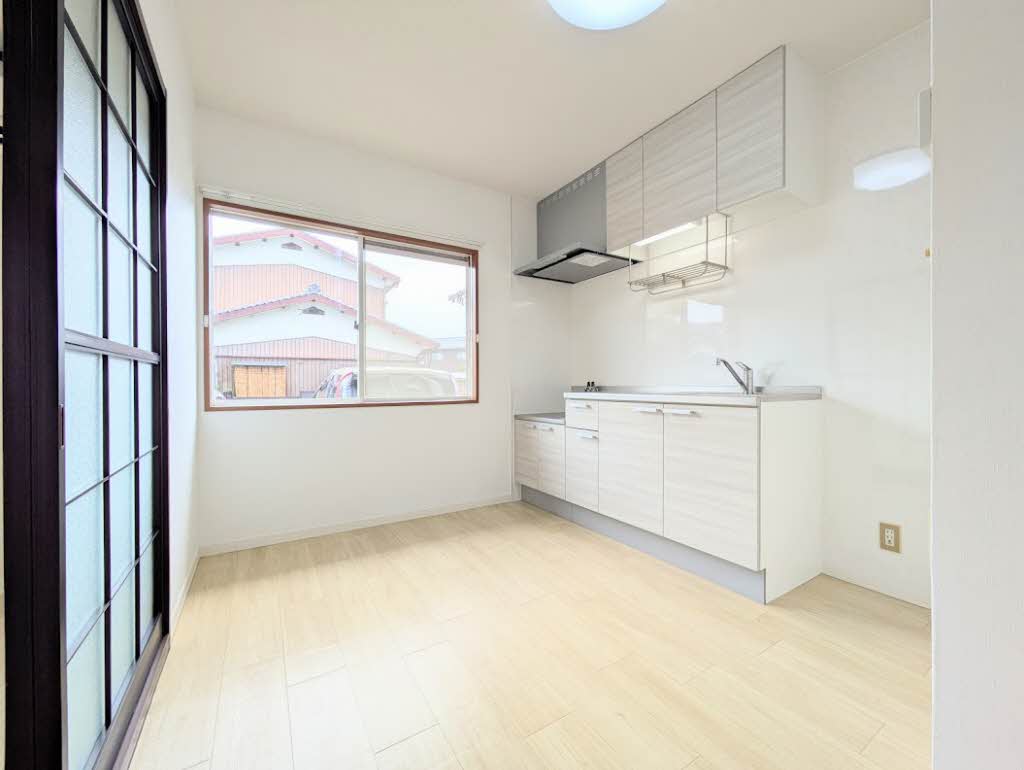 フレグランス　前町 A0101号-2