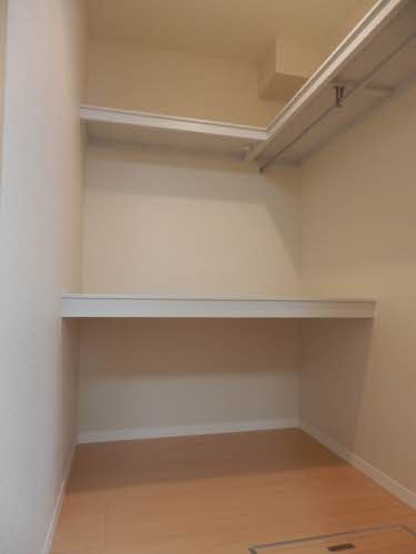 リラ・ショーカ 0101号-13