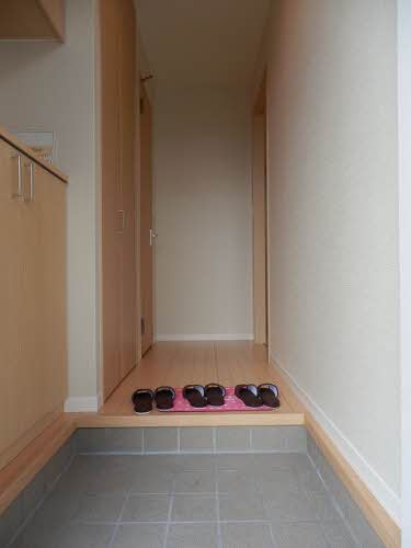 リラ・ショーカ 0103号-2