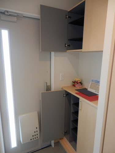 リラ・ショーカ 0105号-3