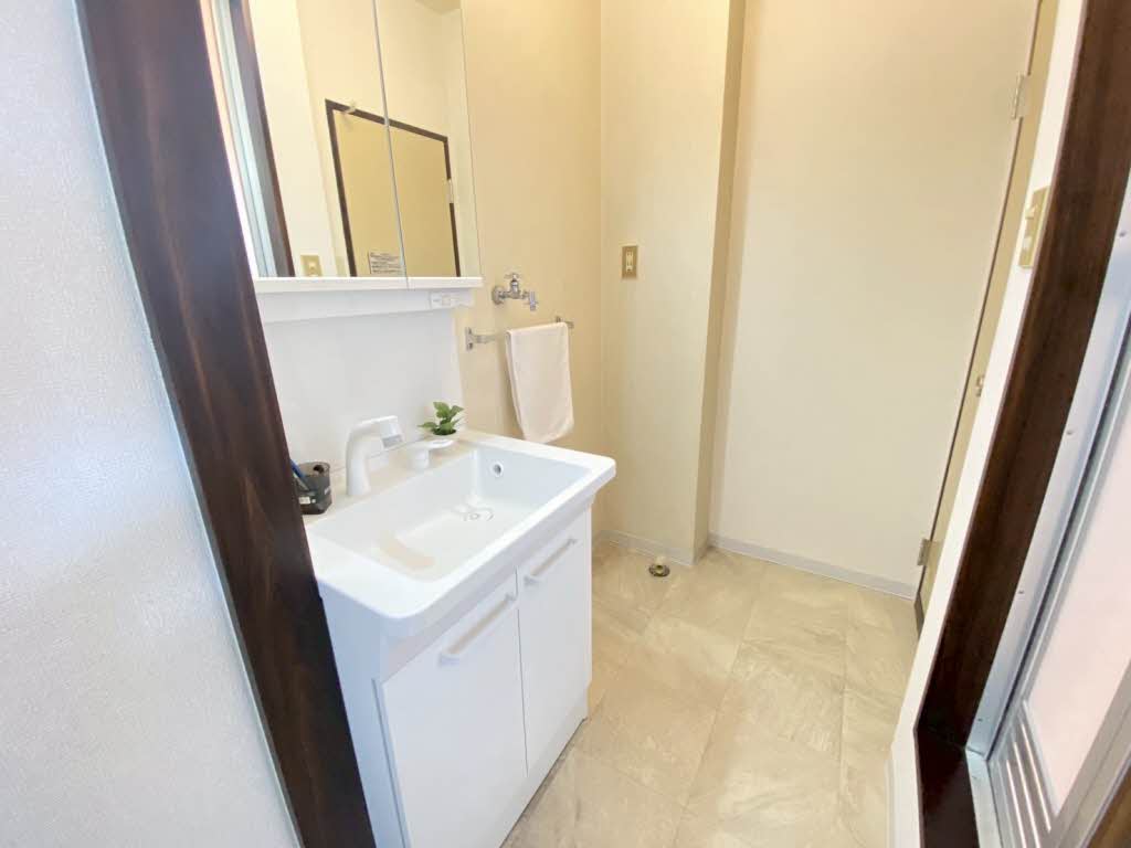 フレグランス飯山 C棟 C101号-14