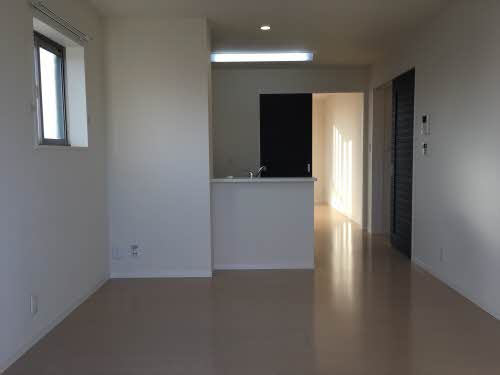 ローレルＴＡＫＵ 303号-2