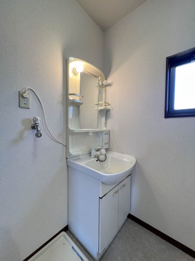 ペルレ　Ｂ棟 B0203号-8